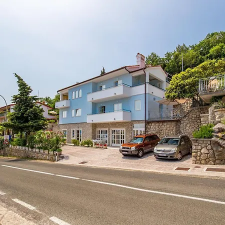 In Obrs Mit Kleiner Terrasse Und Meerblick Mošćenička Draga
